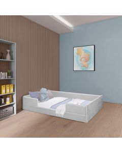 Cama Infantil Montessoriana Luana em Madeira Maciça com Revestimento em Tecido Cinza